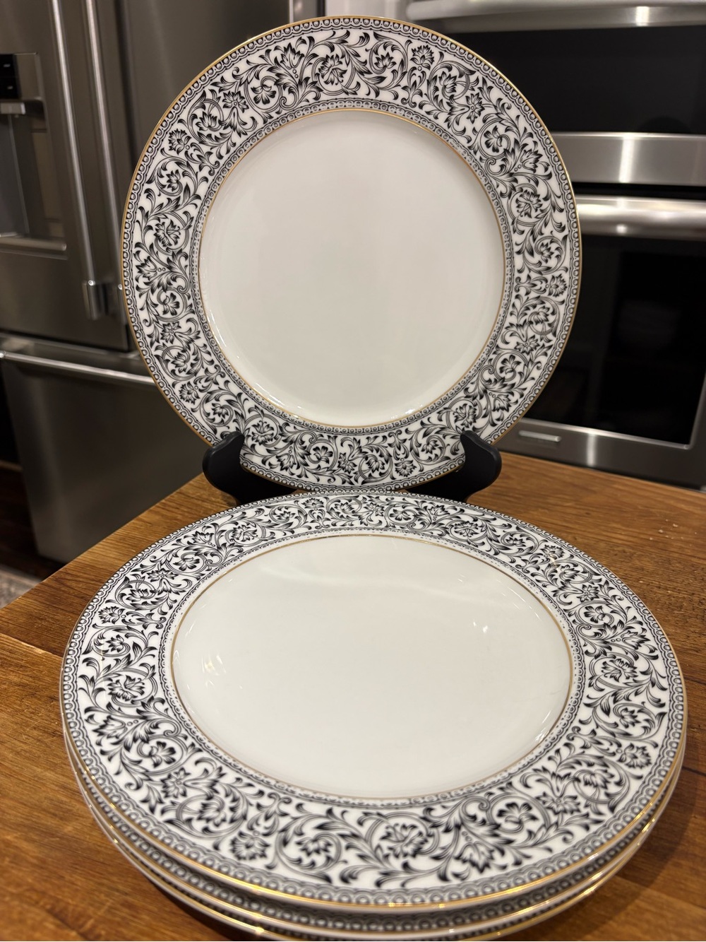 Spanish Lace by Sango. Elegant White and Black Floral-Trim Dinner Plate